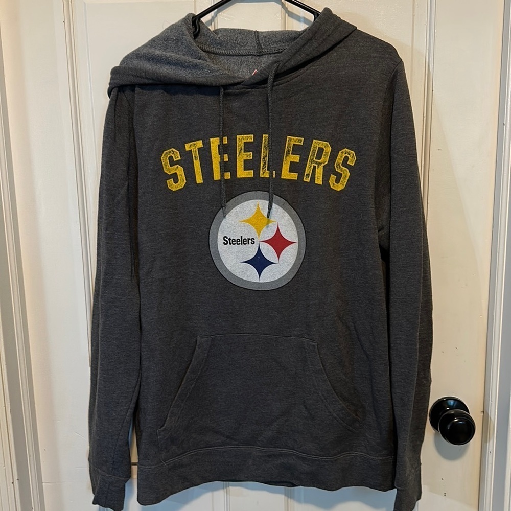 Majestic NFL Pittsburgh‎ Steelers grey hoodie with large team logo Size Medium